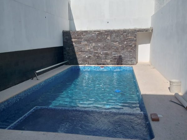 construimos albercas residenciales, recreativas y comerciales
